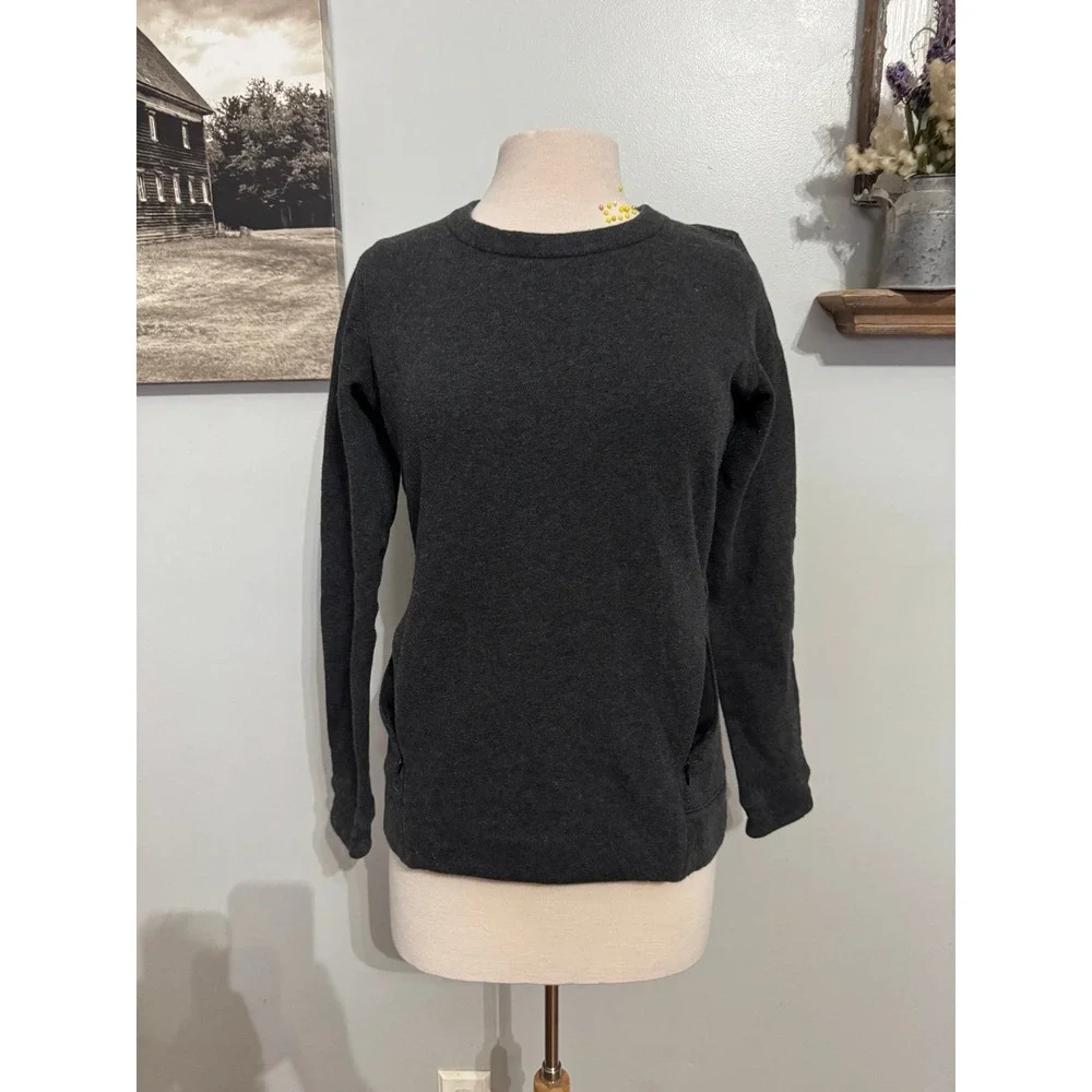 Lululemon &Go Endeavor long sleeve sweatshirt heathered black‎ back cutout 6